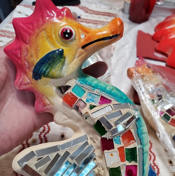 Artisanal Seahorses - Picture 3 of 6